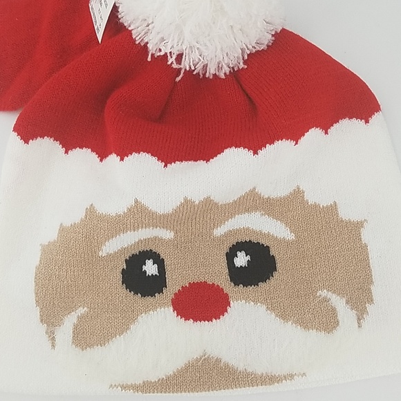 🆕️Santa Beanie Pair of Mittens - Picture 2 of 8